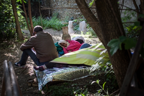  Paris, 9 juin 2015, Bois Dormoy, Cité de la Chapelle, 18e arrondissement. Les migrants qui occupaient le camp de La Chapelle se sont installés dans la nuit du 8 au 9 juin dans ce jardin associatif partagé.
