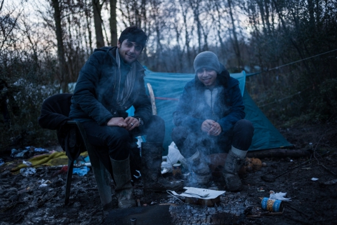 Camp de Grande-Synthe 10 janvier 2016, France, camp de réfugiés de Grande-Synthe. Shevwah et Akoamer sont deux amis Kurdes venus de Jalawla à l'est de l'Irak. Ils espèrent rejoindre l'Angleterre.
