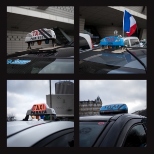 Bornes de taxis en grève 26 janvier 2016, Paris, Porte Maillot, grève des taxis.